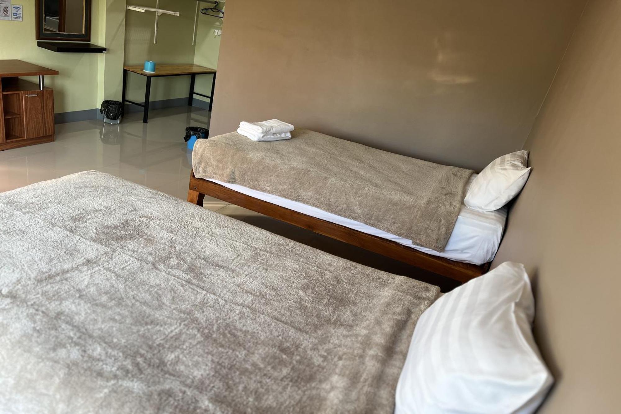 V Tharm Hotel 우돈타니 외부 사진